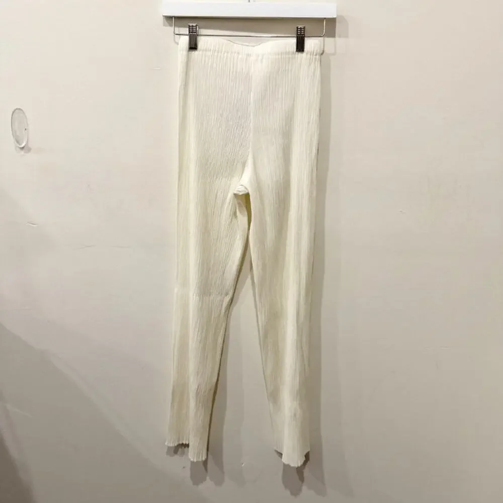 Issey Miyake Cream Pleated Wide-Leg Trousers - Picture 3 of 4
